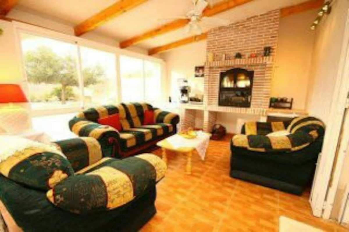 Recovery Mountain 2 Separate Beds In Room B&B อาลิกันเต ภายนอก รูปภาพ